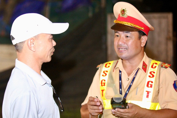 Tài xế "ma men" nhớ vanh vách địa chỉ nhà nhưng quên cả... tên mình - 4