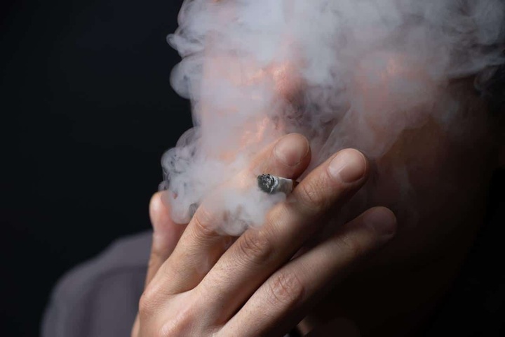 Đề xuất thuế thuốc lá "khởi điểm" 5.000 đồng/hộp, rượu bia tăng giá từ 10% - 2 Đề xuất thuế thuốc lá "khởi điểm" 5.000 đồng/hộp, rượu bia tăng giá từ 10% - 2