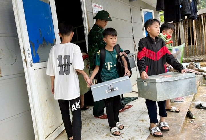 Thanh Hóa: Học sinh bị ảnh hưởng bởi bão, lũ có thể được hỗ trợ học phí - 1 Thanh Hóa: Học sinh bị ảnh hưởng bởi bão, lũ có thể được hỗ trợ học phí - 1