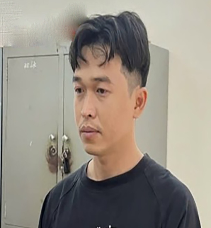 Buôn bán phân bón giả, hai đối tượng bị khởi tố - 2