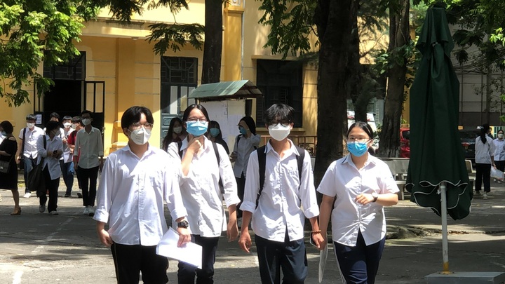 Bốc thăm môn thi thứ ba vào lớp 10: Chưa phù hợp, gây áp lực tới học sinh - 1