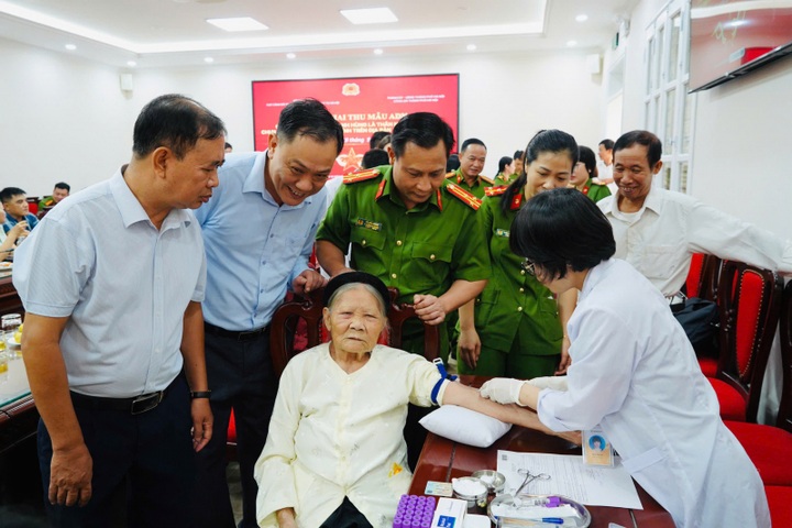 Khẩn trương thu mẫu ADN để "trả danh tính - nối người thân" - 1 Khẩn trương thu mẫu ADN để "trả danh tính - nối người thân" - 1