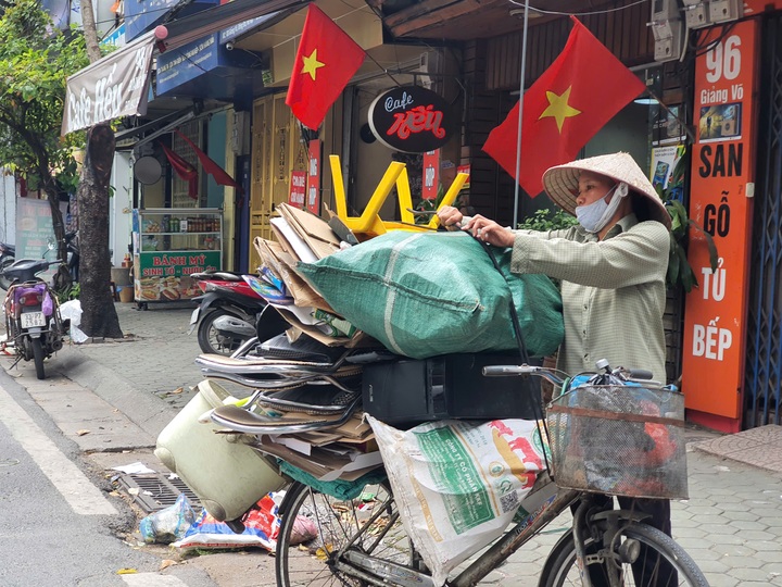 Bấp bênh lao động nữ di cư: Nỗi vất vả chốn đô thành (Kỳ I) - 1 Bấp bênh lao động nữ di cư: Nỗi vất vả chốn đô thành (Kỳ I) - 1