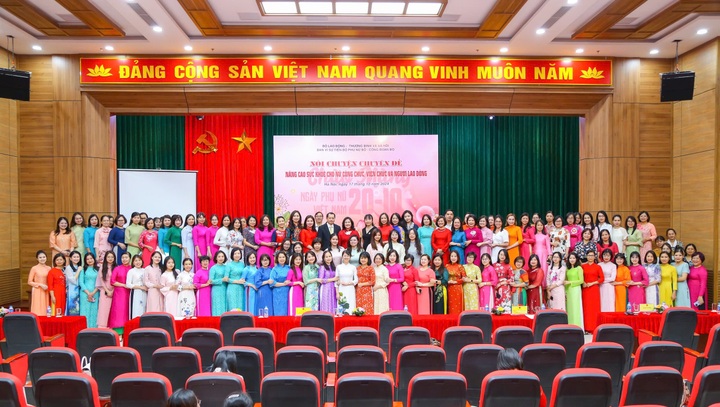 Phụ nữ ngành LĐ-TB&XH: Luôn khỏe, đẹp để giỏi việc cơ quan, đảm việc nhà - 2