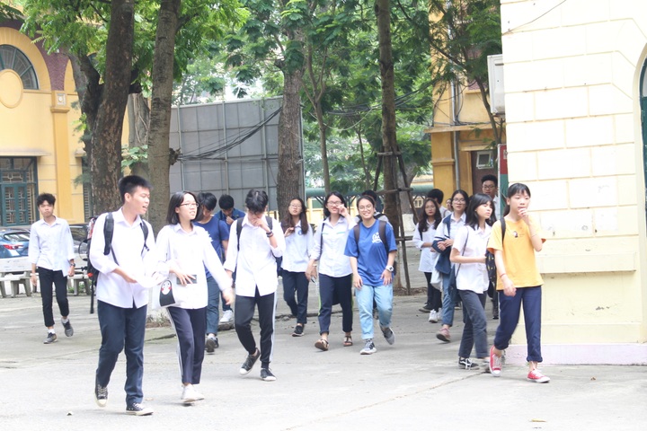 Thi tuyển sinh vào lớp 10: Nên để địa phương chủ động chọn môn thi thứ 3 - 1 Thi tuyển sinh vào lớp 10: Nên để địa phương chủ động chọn môn thi thứ 3 - 1