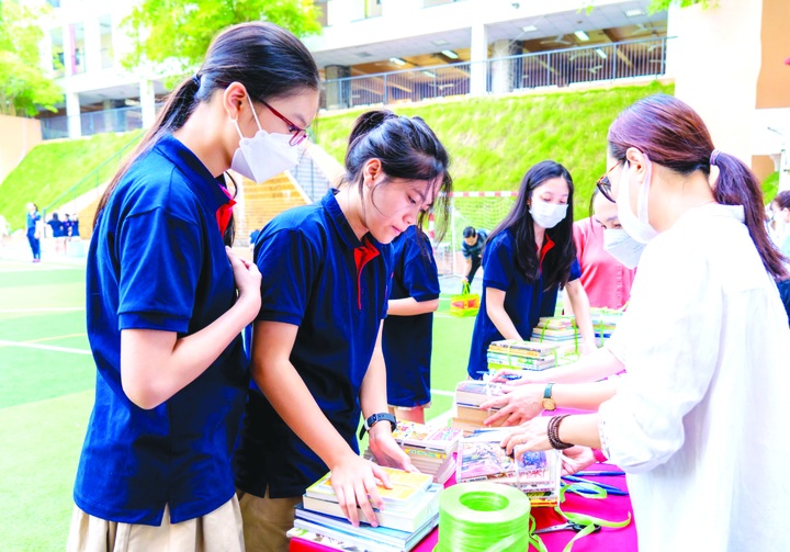 Ðừng dạy trẻ lấy tiền đo lòng nhân ái! - 1