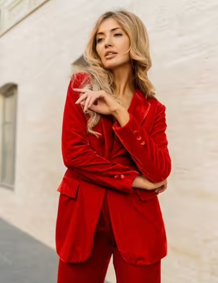 16 ý tưởng trang phục dự tiệc cưới mùa thu 2024 đẹp nhất, phụ nữ nên thử - 16