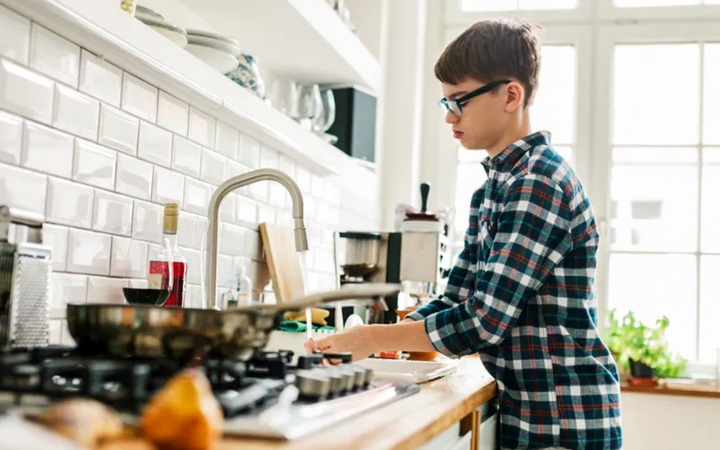 Có nên trả tiền để con làm việc nhà? - 1 Có nên trả tiền để con làm việc nhà? - 1