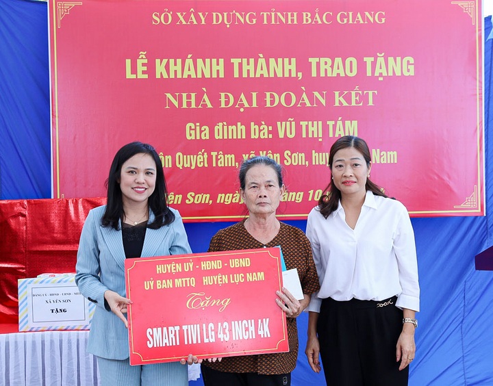 Bắc Giang đẩy nhanh tiến độ hỗ trợ sửa chữa, xây mới nhà cho người có công - 2