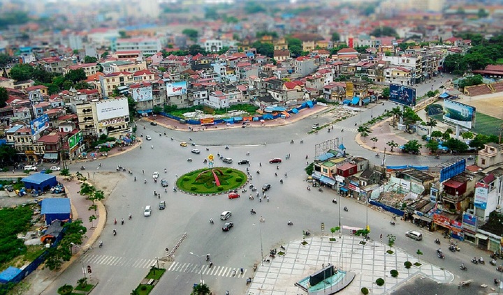 Vi phạm chuyển hướng xe, nhường đường nơi giao nhau phạt bao nhiêu từ 2025? - 1