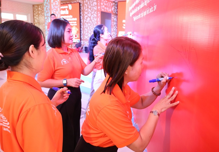 Đắk Lắk có tỷ lệ lao động nữ làm công hưởng lương là 29% - 2 Đắk Lắk có tỷ lệ lao động nữ làm công hưởng lương là 29% - 2