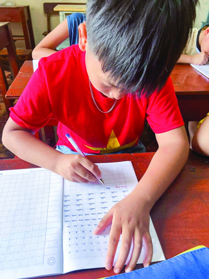 Thời đại công nghệ số: Học sinh có cần viết chữ đẹp? - 2 Thời đại công nghệ số: Học sinh có cần viết chữ đẹp? - 2