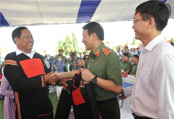 Để với người dân, mỗi ngày đều là Ngày hội Đại đoàn kết toàn dân tộc - 1 Để với người dân, mỗi ngày đều là Ngày hội Đại đoàn kết toàn dân tộc - 1