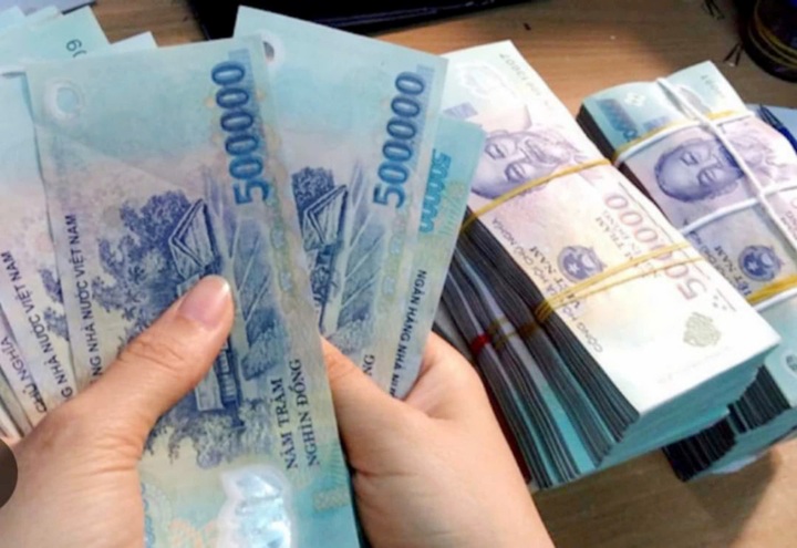 Quy định về thứ tự ưu tiên nâng lương trước thời hạn - 1