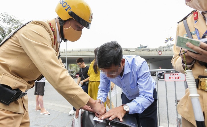 Cách đăng ký kiểm tra phục hồi điểm GPLX, đúng mấy câu thì đậu, từ 2025? - 2