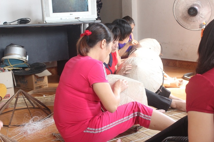 Hoàn thiện chính sách hỗ trợ xã hội đối với người bán dâm - 1