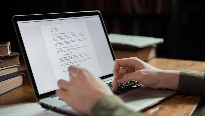 Nội dung kiểm điểm trong báo cáo kiểm điểm tập thể Chi ủy Chi bộ năm 2024 - 1