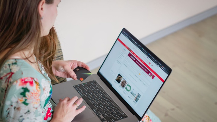 12 hình thức lừa đảo trên mạng, nhiều người "sập bẫy" vì nhẹ dạ, cả tin - 1