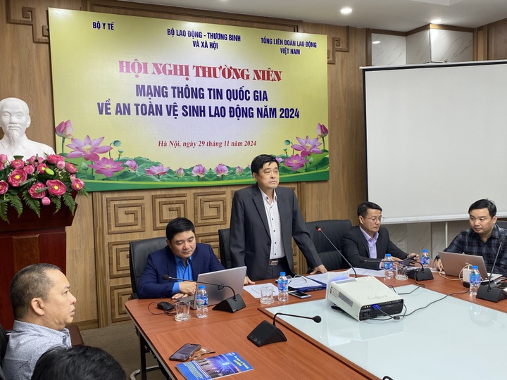 Đẩy mạnh chia sẻ trên mạng thông tin quốc gia về an toàn vệ sinh lao động - 1 Đẩy mạnh chia sẻ trên mạng thông tin quốc gia về an toàn vệ sinh lao động - 1