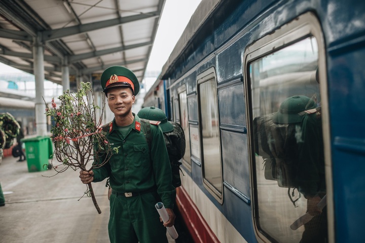 Lưu ý khi mua vé và đi tàu dịp Tết Ất Tỵ 2025 - 1