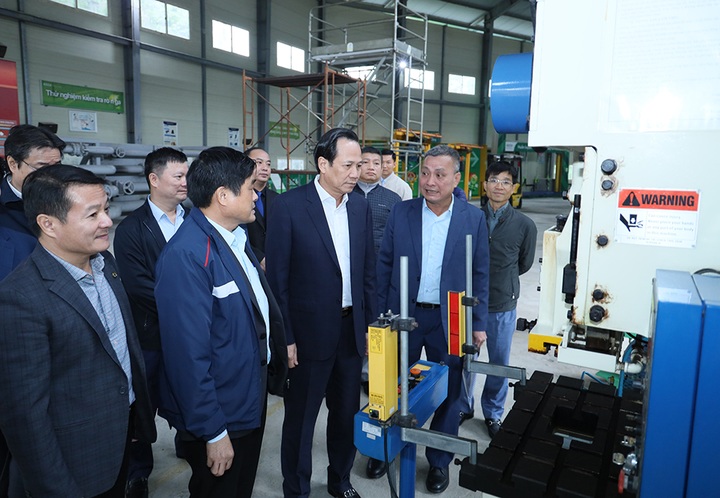 Bộ trưởng Đào Ngọc Dung: Lấy công tác huấn luyện đào tạo làm trọng tâm - 1