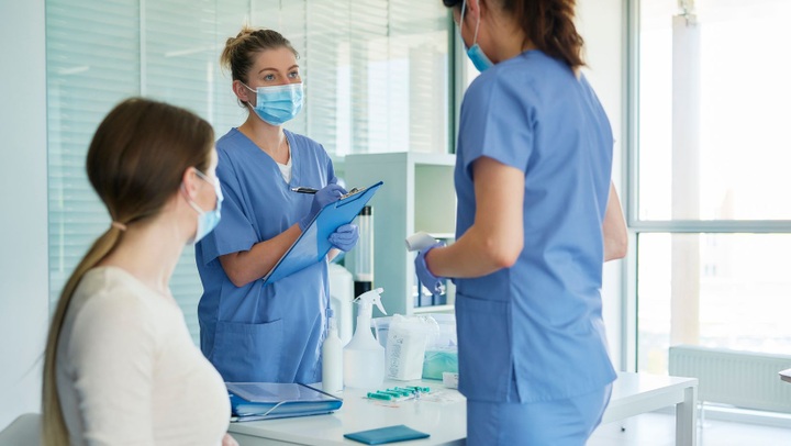 Đề xuất quy định về hưởng chế độ ốm đau của người lao động - 1 Đề xuất quy định về hưởng chế độ ốm đau của người lao động - 1