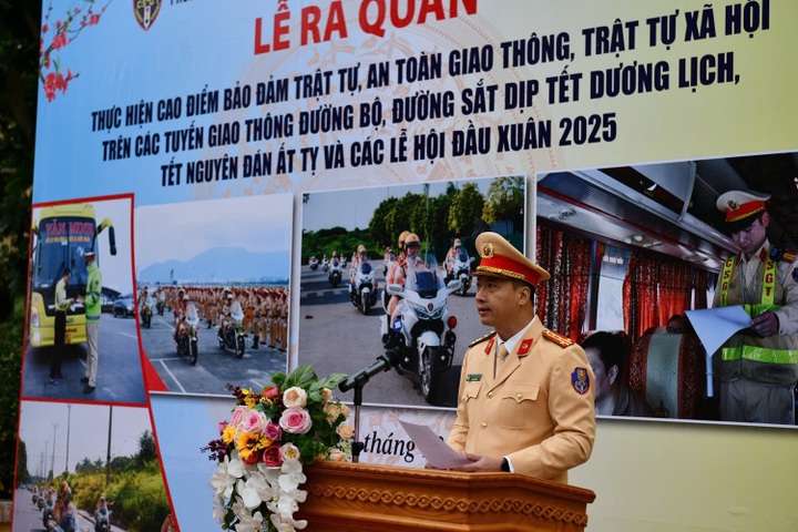 CSGT đồng loạt ra quân đảm bảo an toàn giao thông dịp Tết - 1