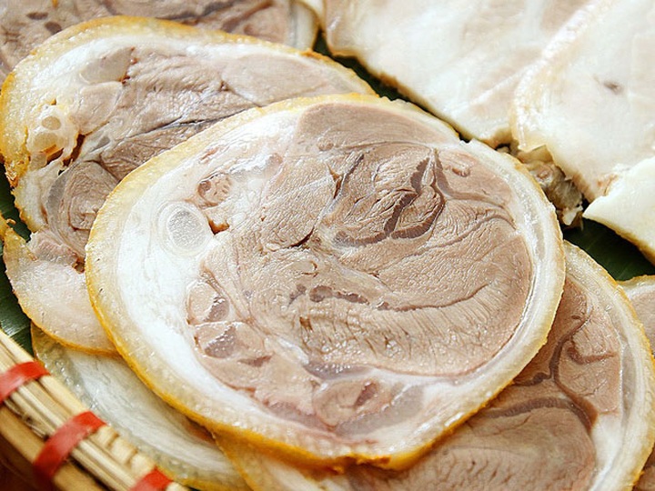 Thịt lợn quen thuộc nhưng được chế biến thành 6 món này rất lạ miệng - 2 Thịt lợn quen thuộc nhưng được chế biến thành 6 món này rất lạ miệng - 2