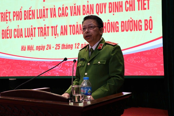 Công an Hà Nội tập huấn chuyên sâu về Luật Trật tự an toàn giao thông - 1 Công an Hà Nội tập huấn chuyên sâu về Luật Trật tự an toàn giao thông - 1