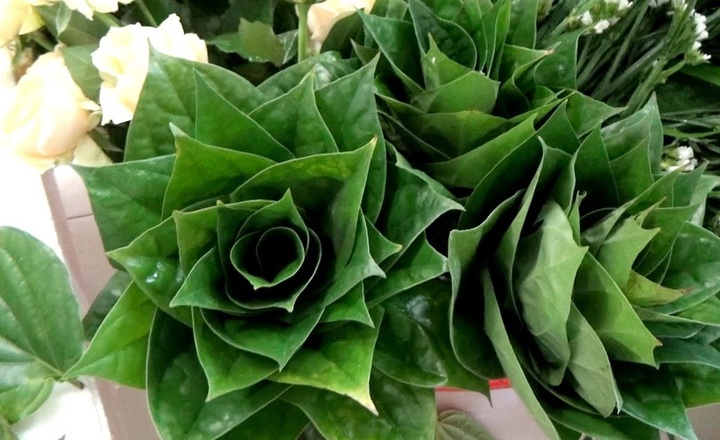 Kết "hoa cau trầu" dâng ban thờ ngày Tết thể hiện thành kính và tinh tế - 4 Kết "hoa cau trầu" dâng ban thờ ngày Tết thể hiện thành kính và tinh tế - 4