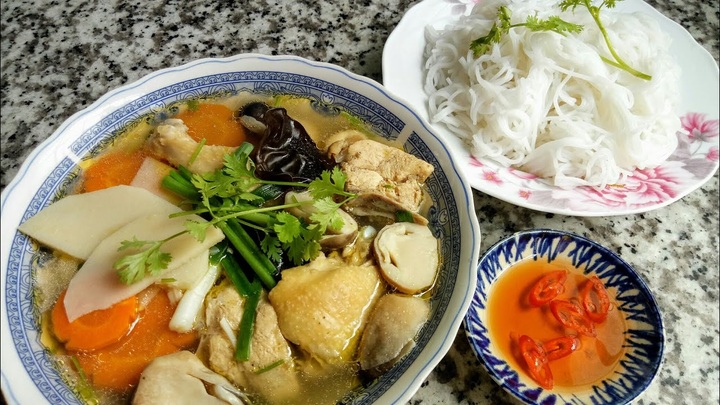 Gợi ý 5 món canh lạ miệng, giàu dinh dưỡng cho bữa cơm ngày lạnh - 1