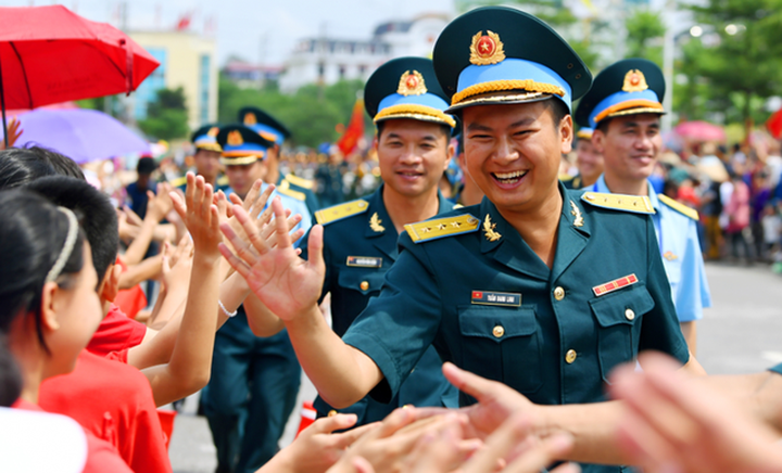 Hướng dẫn mới về chế độ tiền thưởng của sĩ quan, quân nhân chuyên nghiệp - 1 Hướng dẫn mới về chế độ tiền thưởng của sĩ quan, quân nhân chuyên nghiệp - 1