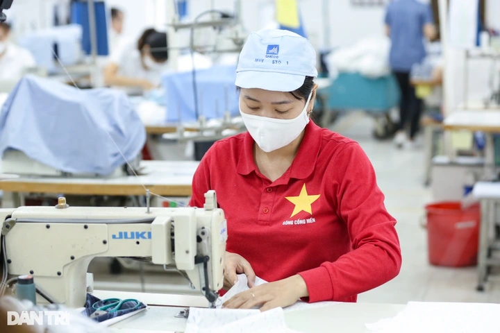 Người lao động đi làm ngày nghỉ lễ, tết được tính lương thế nào? - 1