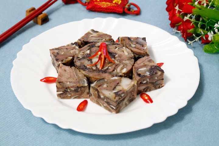 Bí quyết làm giò xào ngon bằng tai, mũi và lưỡi heo ngày Tết - 8 Bí quyết làm giò xào ngon bằng tai, mũi và lưỡi heo ngày Tết - 8