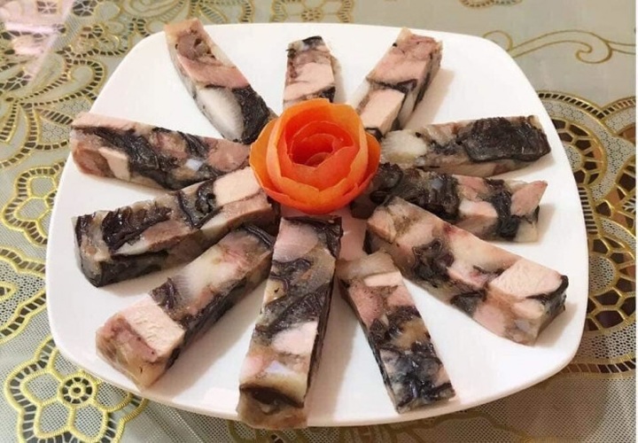 Bí quyết làm giò xào ngon bằng tai, mũi và lưỡi heo ngày Tết - 6 Bí quyết làm giò xào ngon bằng tai, mũi và lưỡi heo ngày Tết - 6