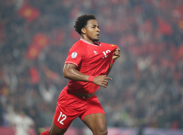 Quả bóng vàng Việt Nam 2024: Tiếc cho Nguyễn Xuân Son - 1 Quả bóng vàng Việt Nam 2024: Tiếc cho Nguyễn Xuân Son - 1