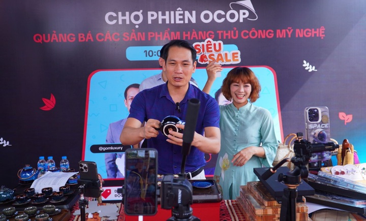 Số hóa làng nghề góp phần nâng tầm giá trị sản phẩm - 1