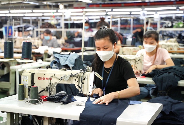 Xuất nhập khẩu sôi động ngay từ đầu Xuân - 1 Xuất nhập khẩu sôi động ngay từ đầu Xuân - 1