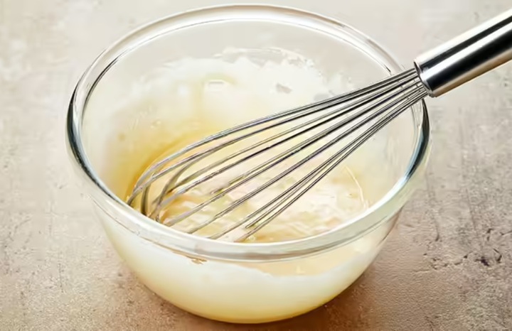 Bí quyết giúp tóc khô trở nên mềm mượt chỉ bằng các nguyên liệu tự nhiên - 2