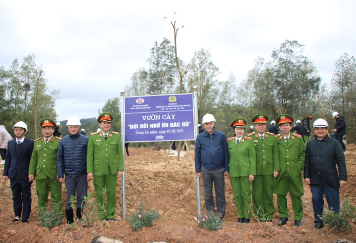 TKV phát động Tết trồng cây, "xanh hóa" môi trường khai thác mỏ - 6