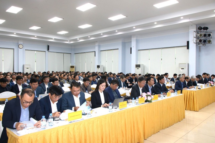 TKV: Đẩy mạnh công tác đầu tư, thực hiện chiến lược phát triển bền vững - 3