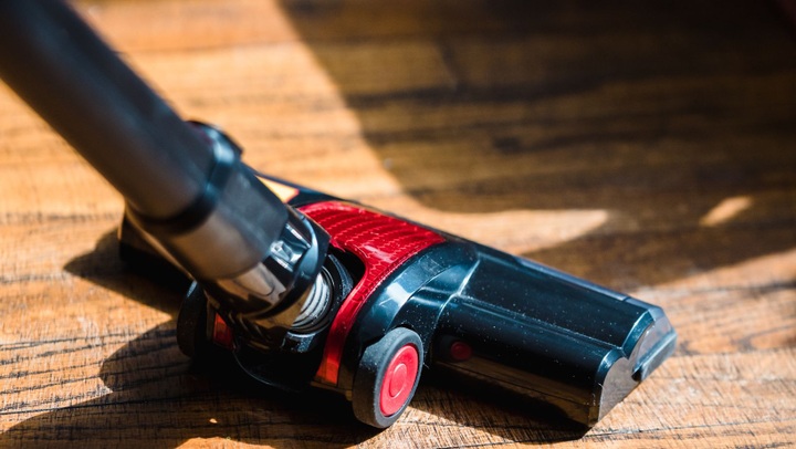 Tự làm chất tẩy rửa an toàn, cho sàn gỗ sáng bóng và bền lâu - 4