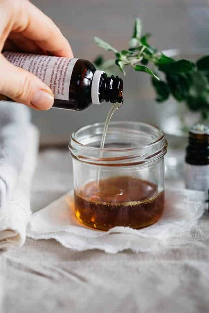 Mẹo giảm ho và nghẹt mũi bằng tinh dầu tự làm, an toàn và hiệu quả - 4