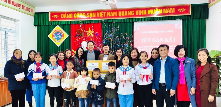 Người thầy thuốc lan tỏa kiến thức hữu ích đến cộng đồng - 1