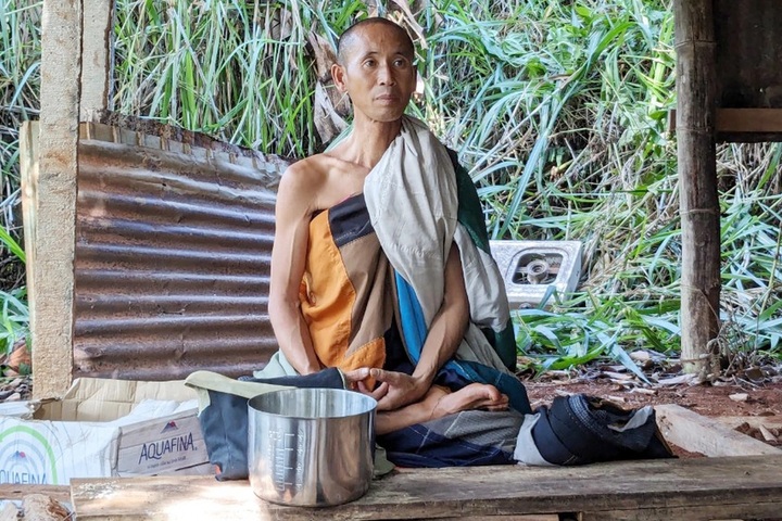 Monk seeks help to walk and visit four Buddhist sites in India - 1 Monk seeks help to walk and visit four Buddhist sites in India - 1