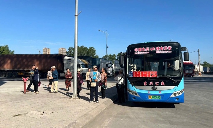 Dongxing – Mong Cai passenger transport route resumes - 1 Dongxing – Mong Cai passenger transport route resumes - 1