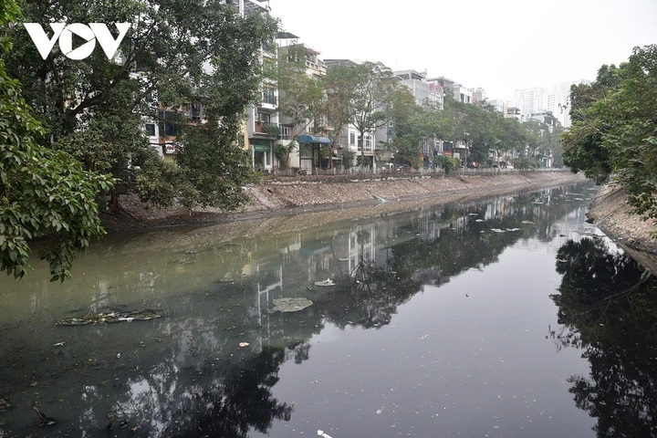 Five polluted rivers in Hanoi - 7