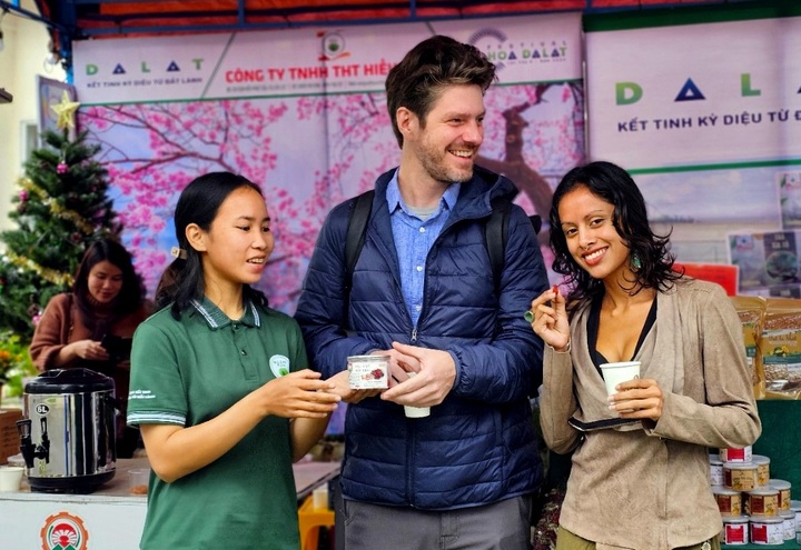 Food street featuring Dalat specialities - 5 Food street featuring Dalat specialities - 5