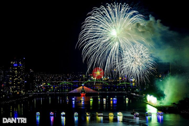 9 countries to take part in Da Nang International Fireworks Festival 2025 - 1 9 countries to take part in Da Nang International Fireworks Festival 2025 - 1