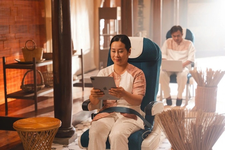 Vietnam Airlines' new inflight safety video impresses - 1 Vietnam Airlines' new inflight safety video impresses - 1